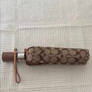 New Coach Signature Brown Patterned Umbrella
